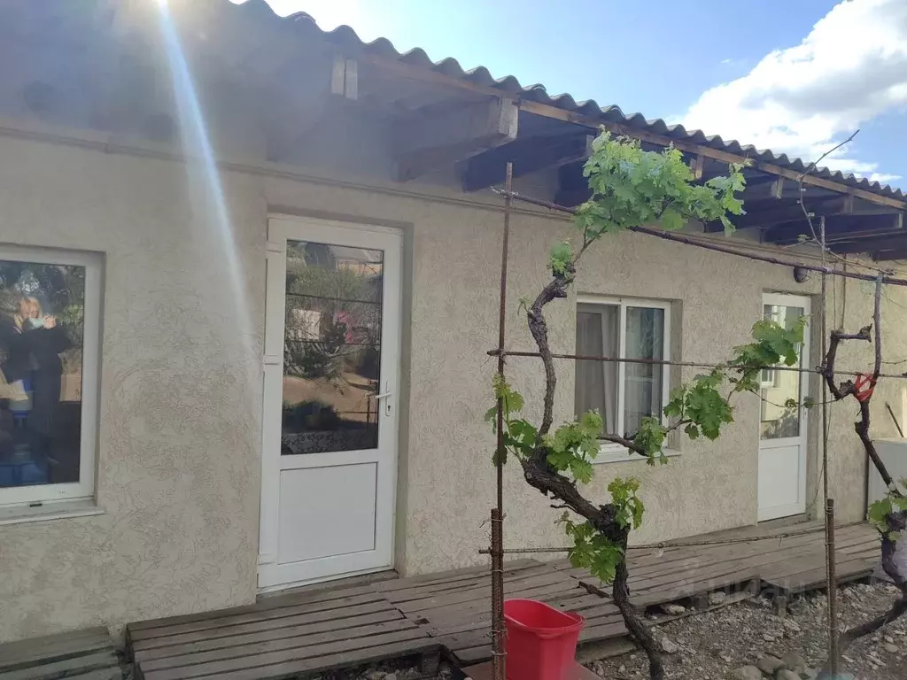 1-к кв. Крым, Симферополь ул. Акъ-Къая, 69 (12.0 м) - Фото 0