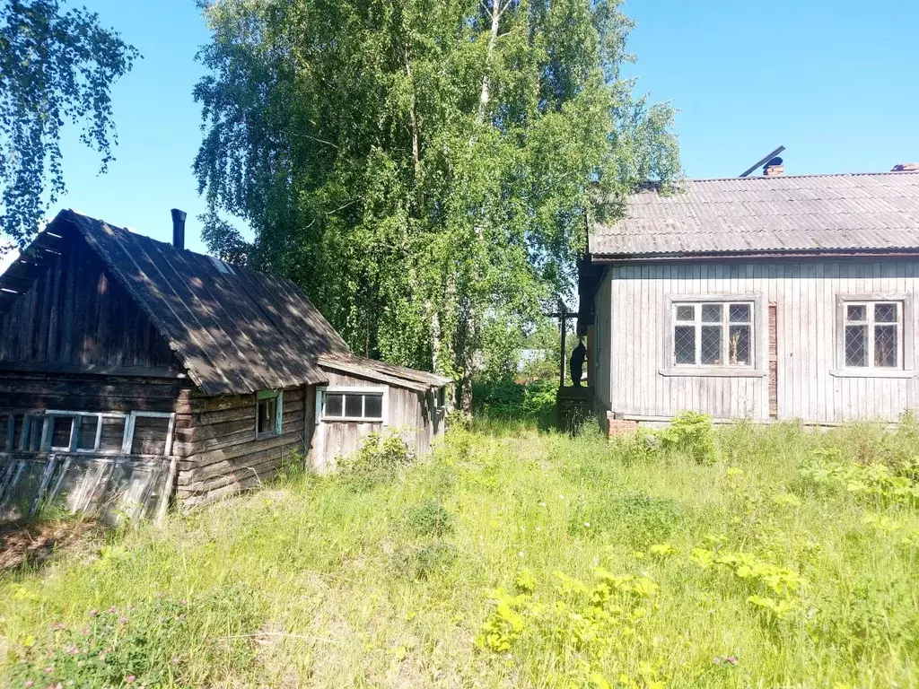 Дом в Пермский край, Соликамский городской округ, пос. Геологоразведка ... - Фото 0