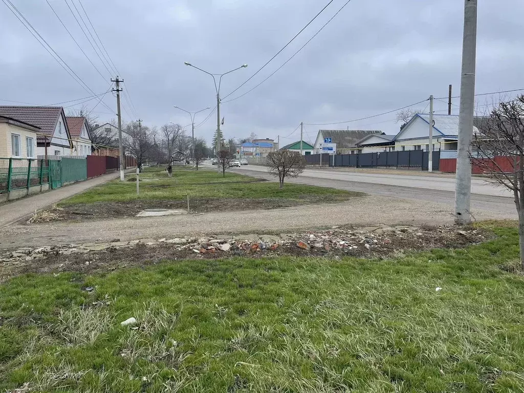 Помещение свободного назначения в Краснодарский край, Новопокровская ... - Фото 1