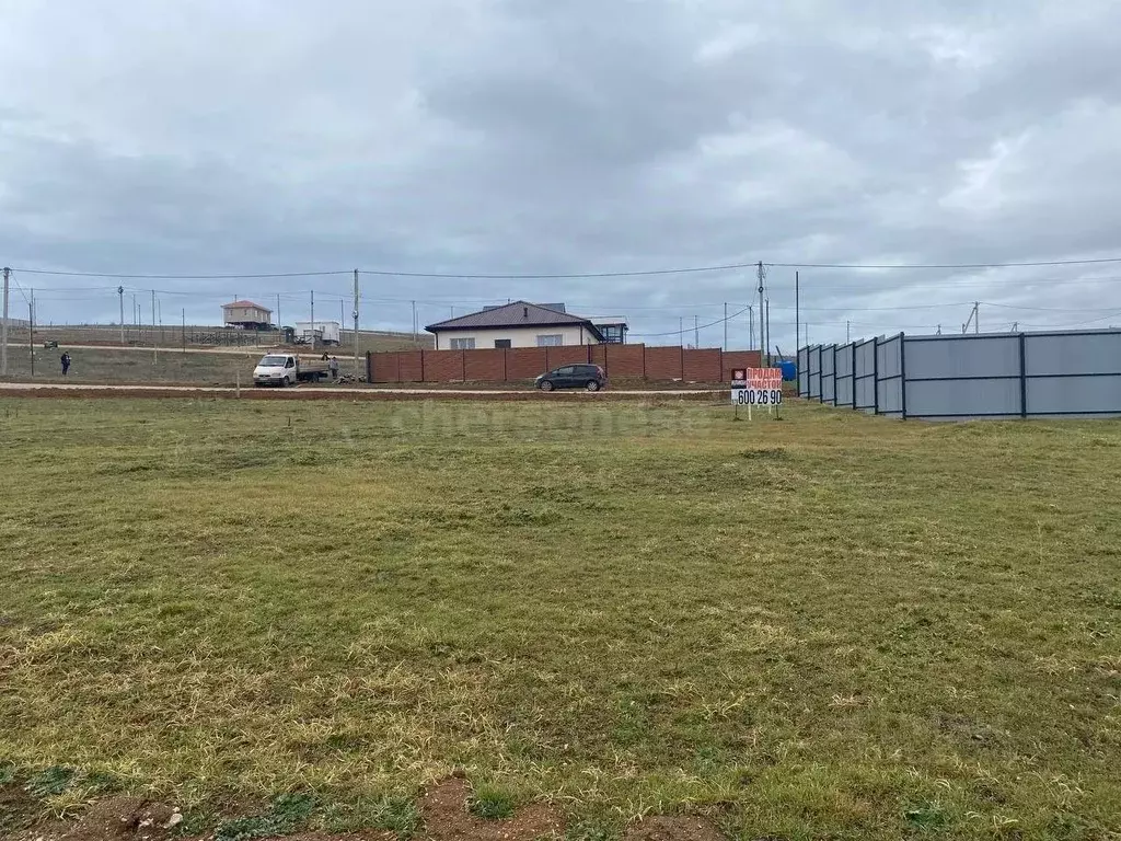 Участок в Севастополь с. Полюшко, ул. Дмитрия Мельниченко (4.0 сот.) - Фото 1