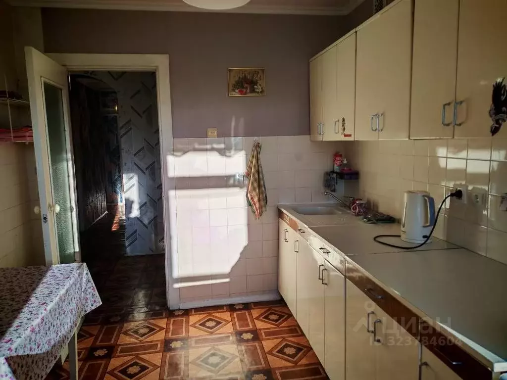 Комната Свердловская область, Екатеринбург ул. Уральская, 65 (18.0 м) - Фото 1