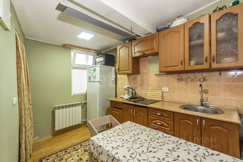 Дом в Ростовская область, Ростов-на-Дону Державинский пер. (50 м) - Фото 1