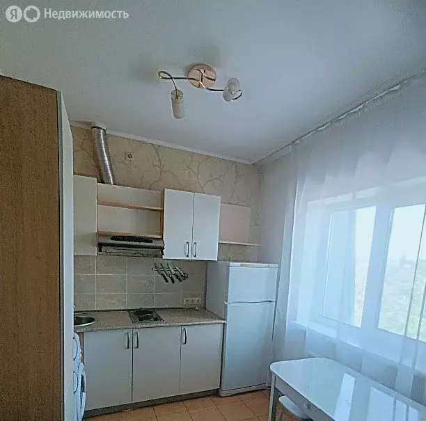 2-комнатная квартира: Барнаул, улица Димитрова, 48А (38 м) - Фото 0