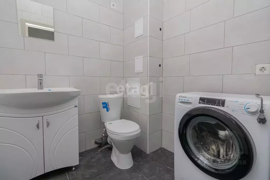 1-к кв. Тюменская область, Тюмень ул. Республики, 204к7 (45.3 м) - Фото 2