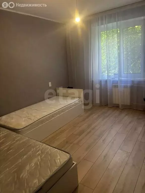 3-комнатная квартира: Белгород, улица Есенина, 16 (63.3 м) - Фото 2