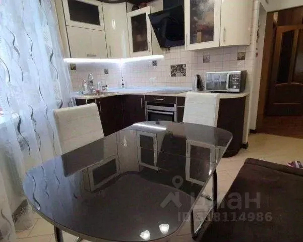 2-к кв. Калужская область, Калуга ул. 65 лет Победы, 41к1 (59.7 м) - Фото 0