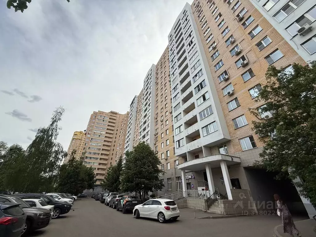 3-к кв. Московская область, Реутов Комсомольская ул., 18/2 (76.9 м) - Фото 0
