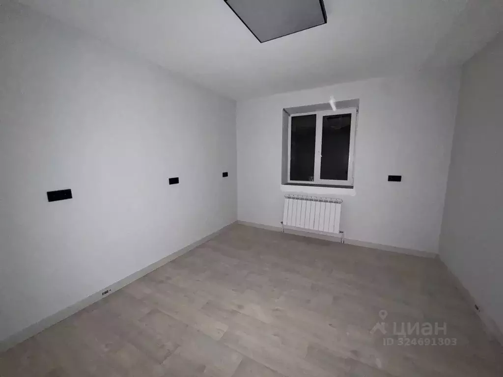 Офис в Калмыкия, Элиста 9-й мкр, 7 (87 м) - Фото 1