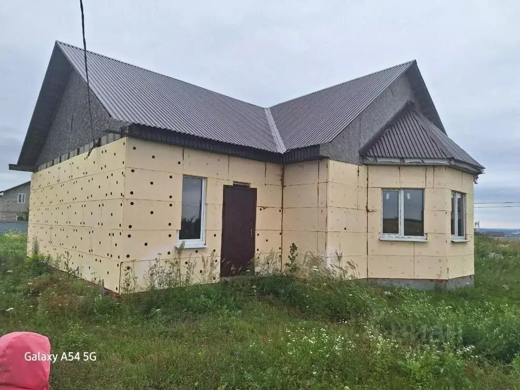 Дом в Курская область, Курский район, Новопоселеновский сельсовет, д. ... - Фото 1