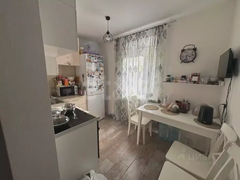 2-к кв. Тюменская область, Тюмень Советская ул., 95 (47.0 м) - Фото 1