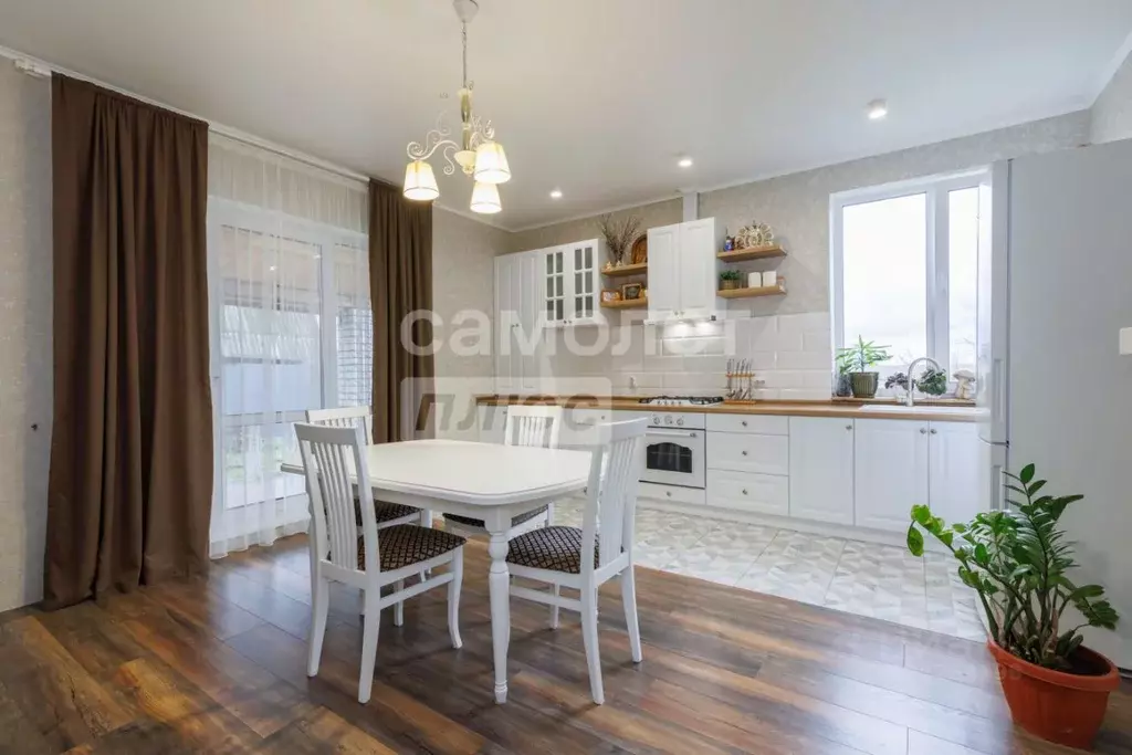 Дом в Брянская область, Брянский район, Отрадненское с/пос, с. ... - Фото 1