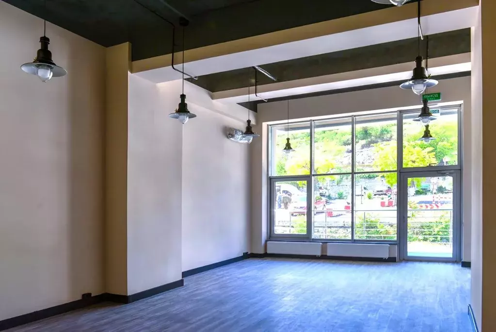 Офис в Севастополь ул. Портовая, 17 (40 м) - Фото 2