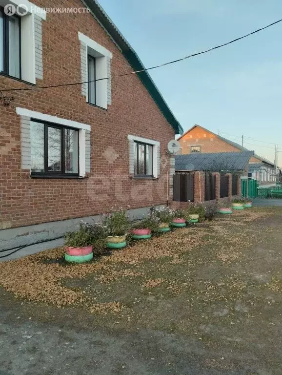 Дом в село Викулово, Солнечная улица (180 м) - Фото 1