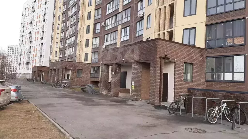 Квартира-студия: Тюмень, улица Новосёлов, 115 (15 м) - Фото 1