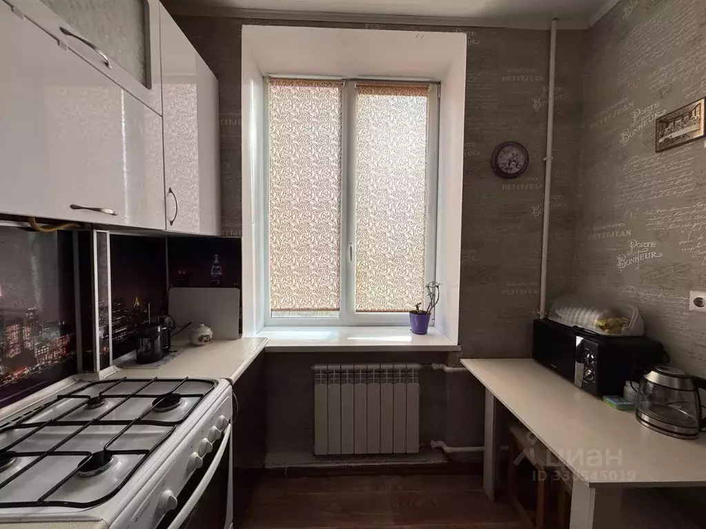 3-к кв. Челябинская область, Златоуст ул. Бориса Ручьева, 5 (86.0 м) - Фото 2