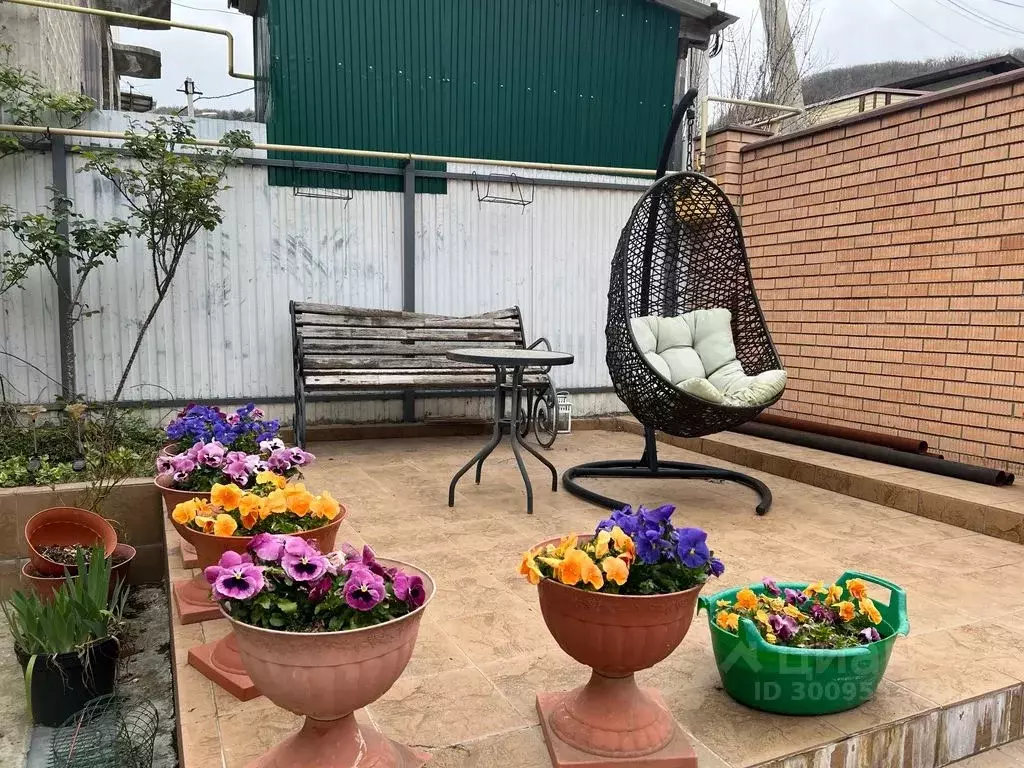 Дом в Краснодарский край, Туапсе ул. Калараша, 40Б (12 м) - Фото 2