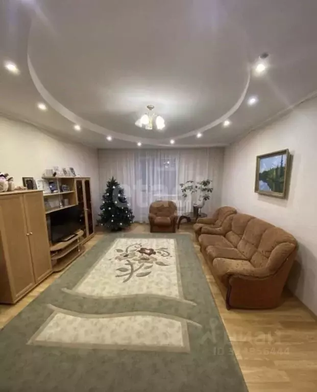 3-к кв. Ямало-Ненецкий АО, Салехард ул. Республики, 76 (112.6 м) - Фото 1