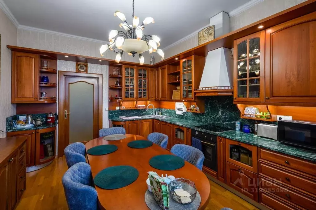 Квартира, 5 и более комнат, 500 м - Фото 0