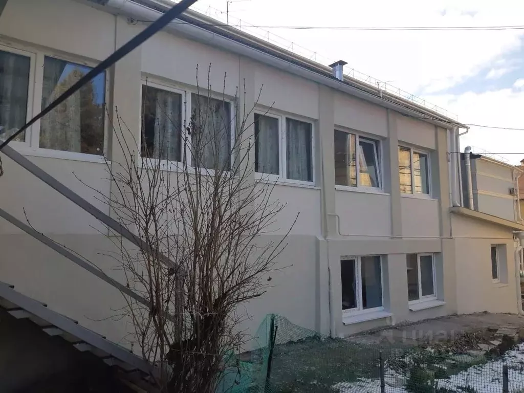 4-к кв. Ставропольский край, Кисловодск ул. Урицкого (78.0 м) - Фото 0