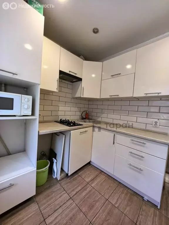 3-комнатная квартира: Копейск, проспект Славы, 33 (56 м) - Фото 0