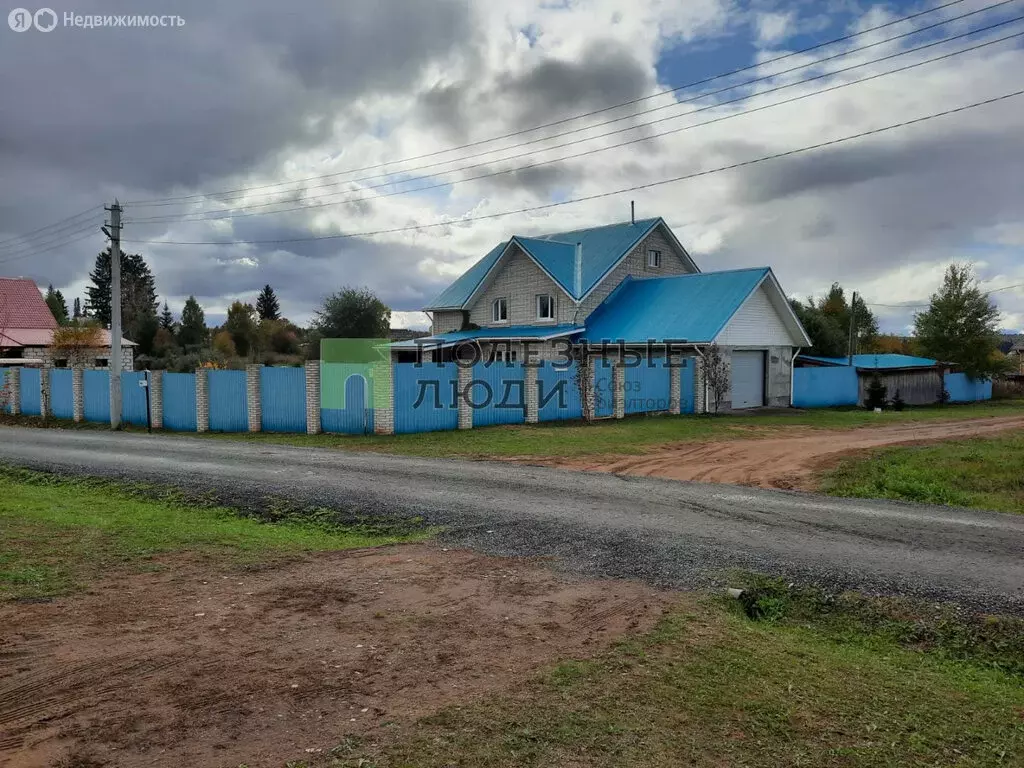 Дом в Якшур-Бодья, Вятская улица, 19 (225 м) - Фото 1