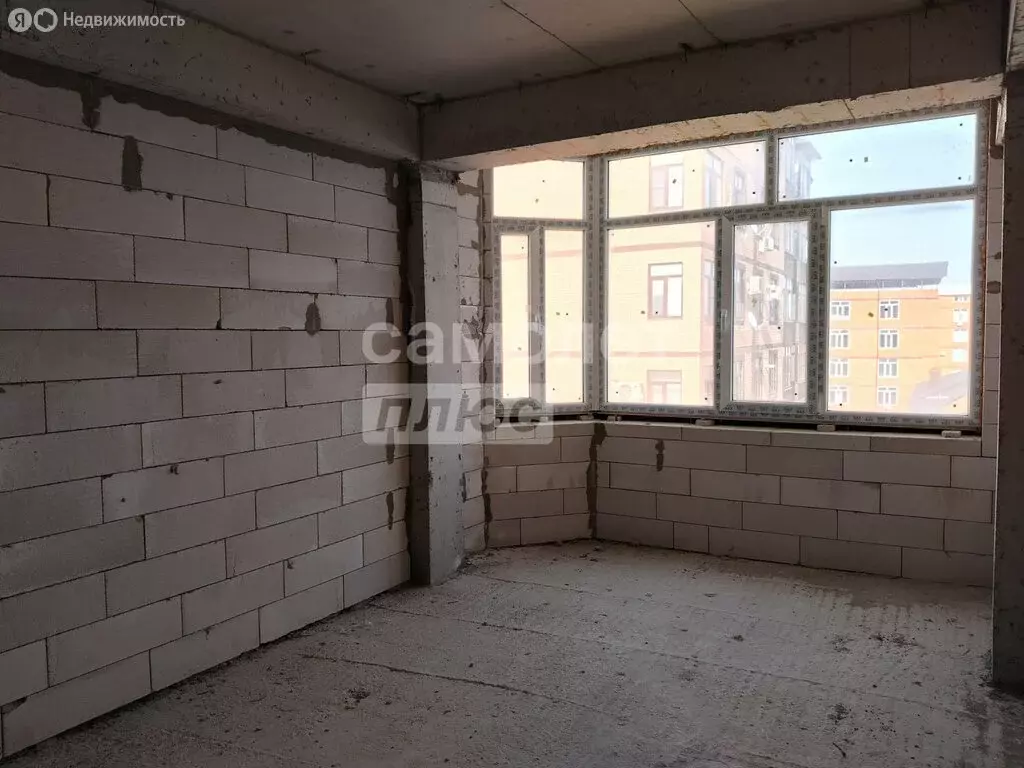 2-комнатная квартира: Хасавюрт, улица Нурадилова, 77Д (75.7 м) - Фото 1