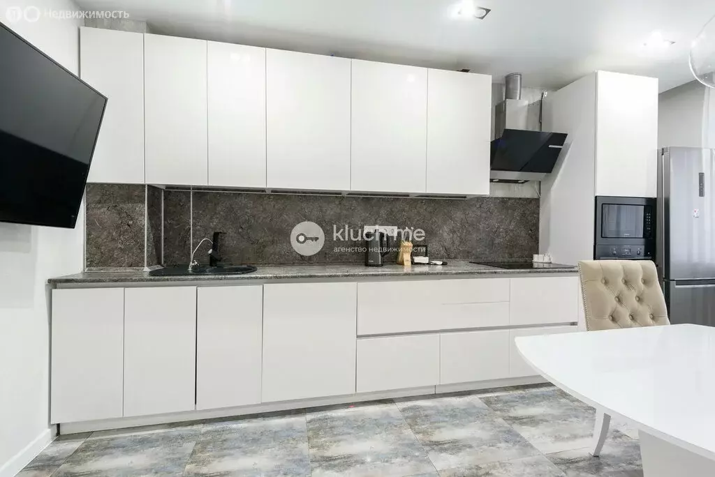 2-комнатная квартира: Казань, улица Профессора Камая, 8А (75 м) - Фото 1