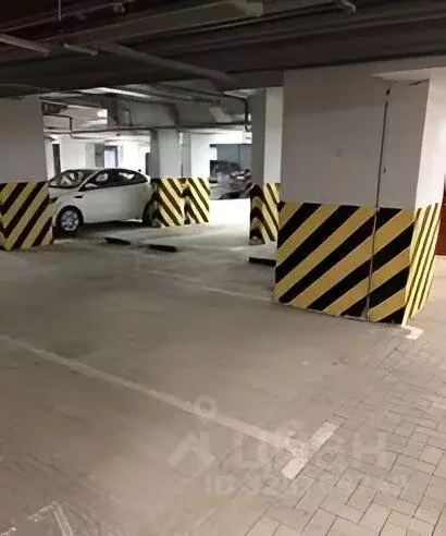 Гараж в Москва бул. Веласкеса, 6 (15 м) - Фото 2