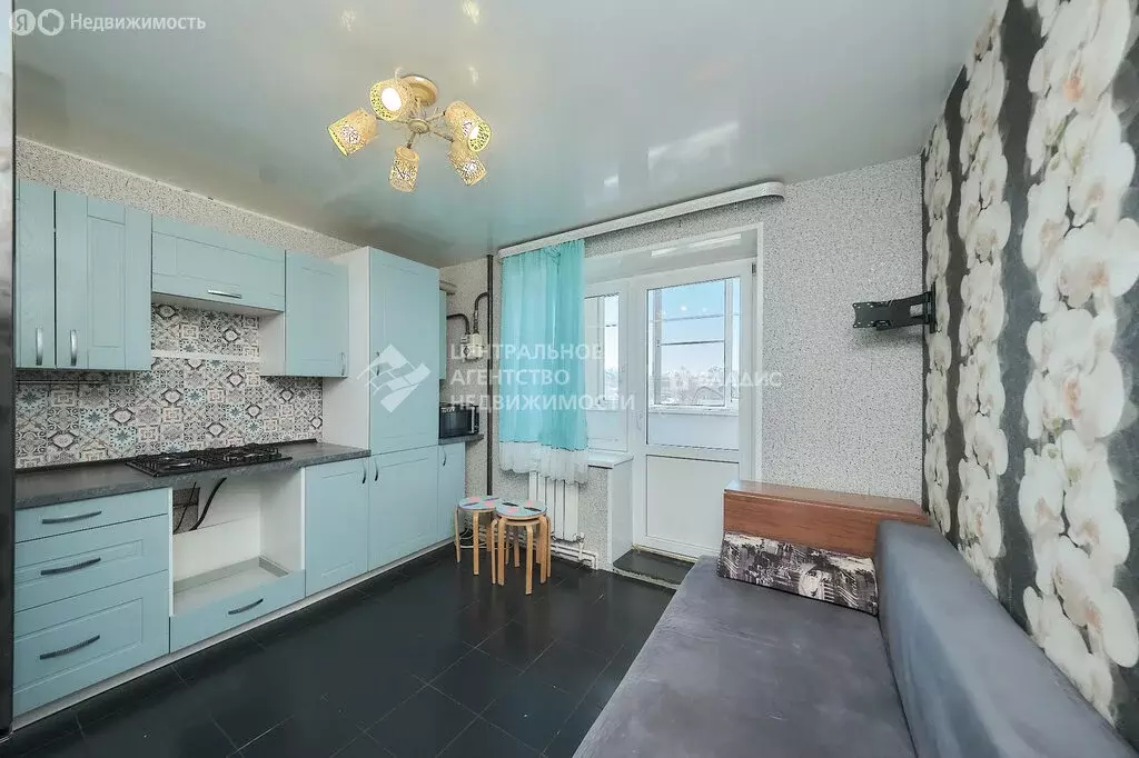 1-комнатная квартира: Рыбное, улица Мира, 2А (38 м) - Фото 1