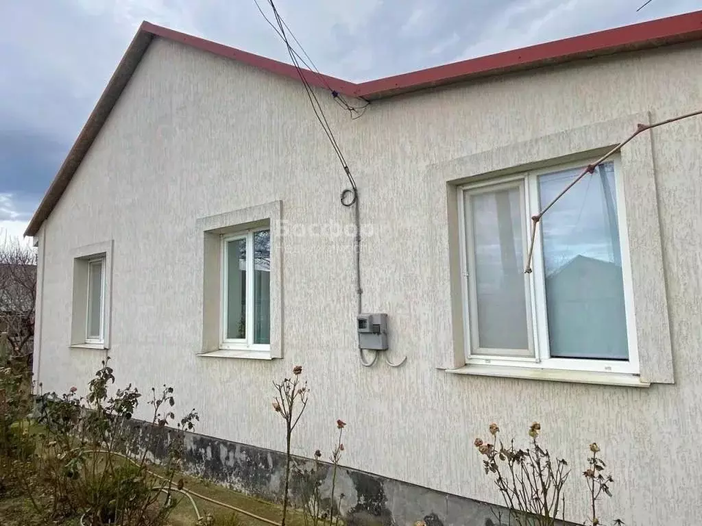 Дом в Крым, Кировский район, с. Партизаны ул. Комарова, 24 (84 м) - Фото 1