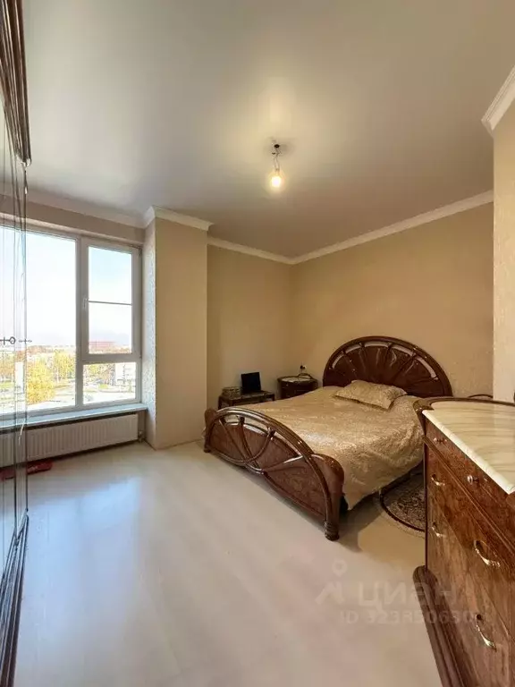 2-к кв. Кабардино-Балкария, Нальчик ул. Тлостанова (58.8 м) - Фото 1