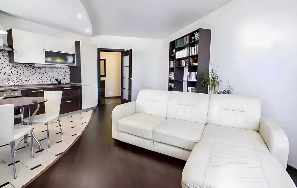 1-к кв. Татарстан, Казань Калуга жилмассив, ул. Центральная, 39 (71.0 ... - Фото 1