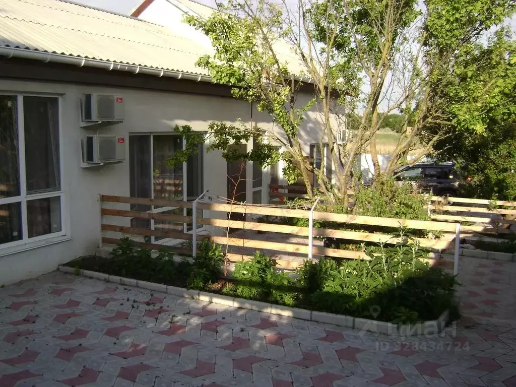 Дом в Крым, Черноморское пгт ул. Агафонова, 48 (42 м) - Фото 1