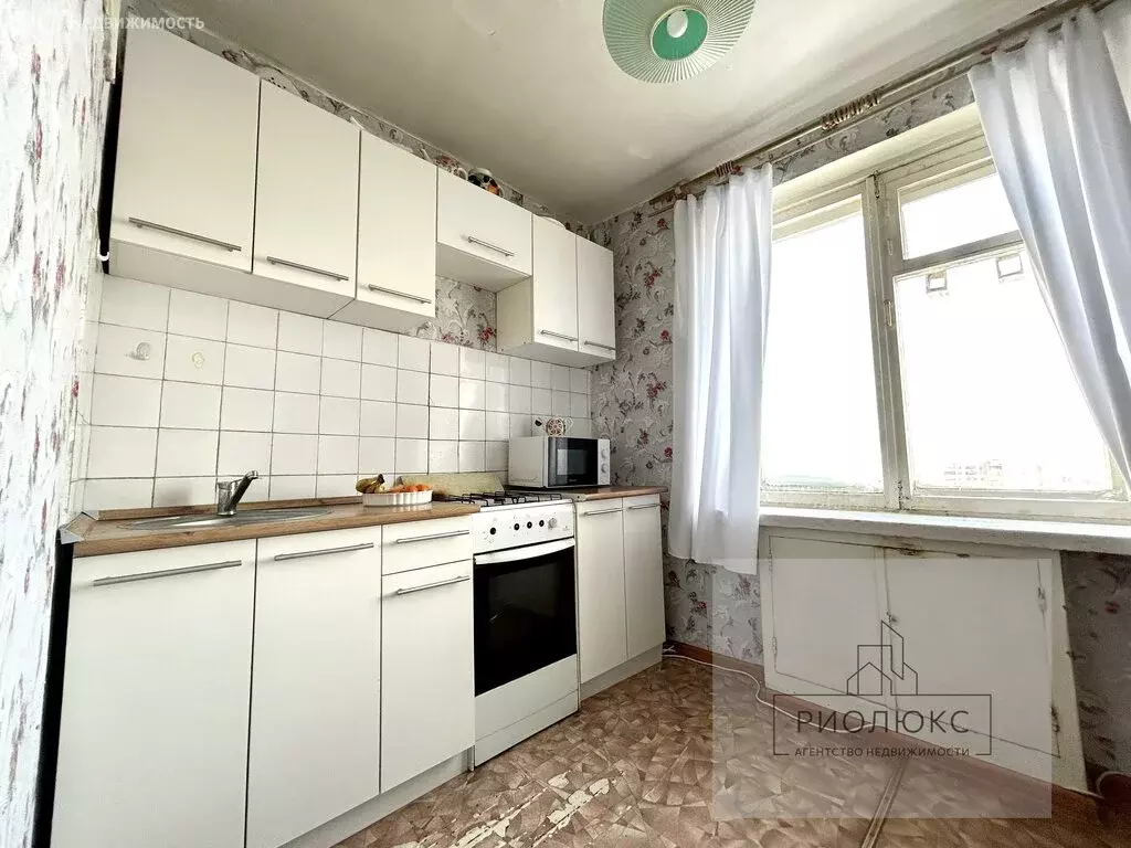 2-комнатная квартира: Челябинск, проспект Победы, 322 (55 м) - Фото 1