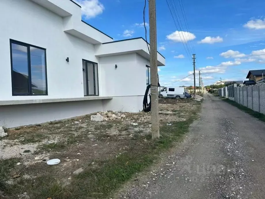 Дом в Крым, Симферопольский район, Трудовское с/пос, пос. Айкаван ул. ... - Фото 2