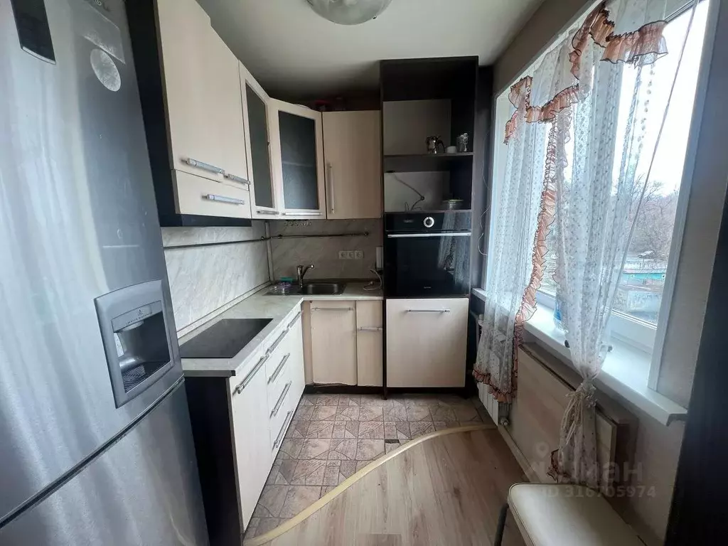 3-к кв. Приморский край, Владивосток ул. Гамарника, 8 (62.0 м) - Фото 2