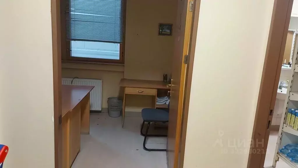 Помещение свободного назначения в Коми, Сыктывкар ул. Маркова, 1 (27 ... - Фото 2