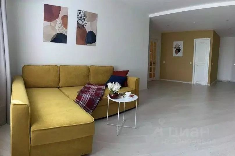 2-к кв. Удмуртия, Ижевск ул. Имени Наговицына, 2 (54.0 м) - Фото 1