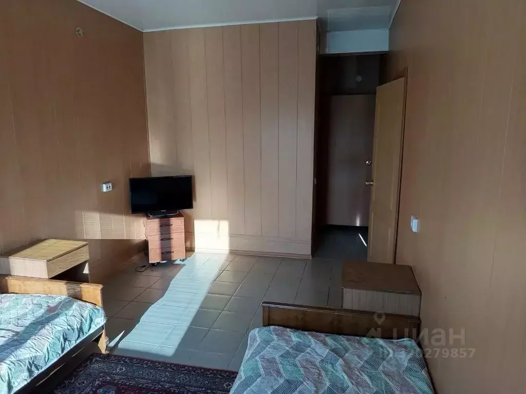 Комната Красноярский край, Шушенское пгт ул. Первомайская, 58Б1 - Фото 1