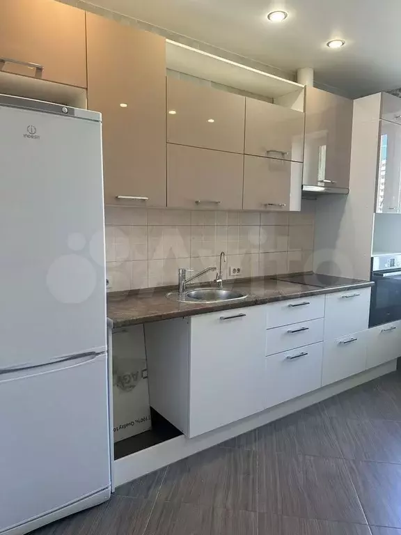 1-к. квартира, 37 м, 5/12 эт. - Фото 0