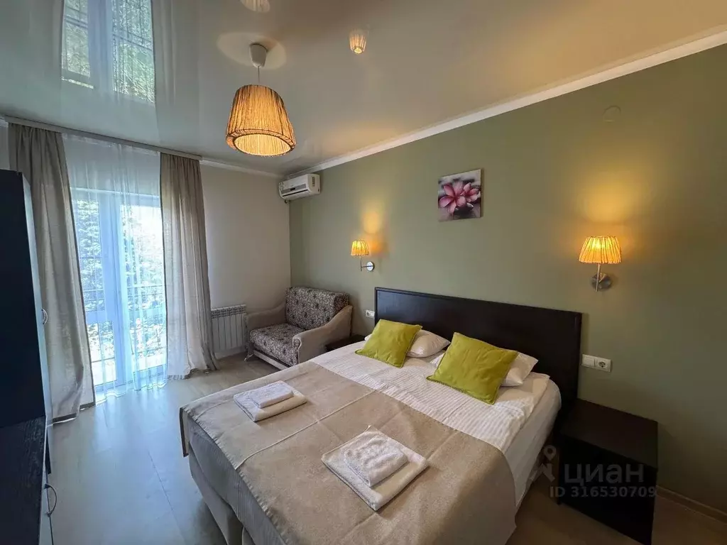Комната Краснодарский край, Геленджик ул. Куйбышева, 7А (18.0 м) - Фото 1