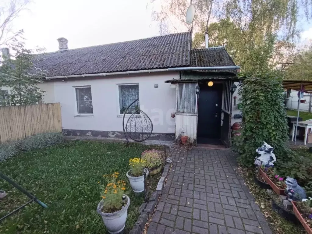 3-к кв. Псковская область, Псков ул. Клавы Назаровой, 45 (42.5 м) - Фото 0