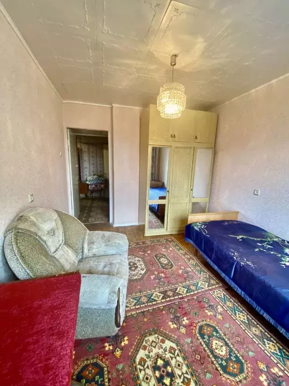 2-к кв. Свердловская область, Екатеринбург ул. Профсоюзная, 53 (47.9 ... - Фото 1