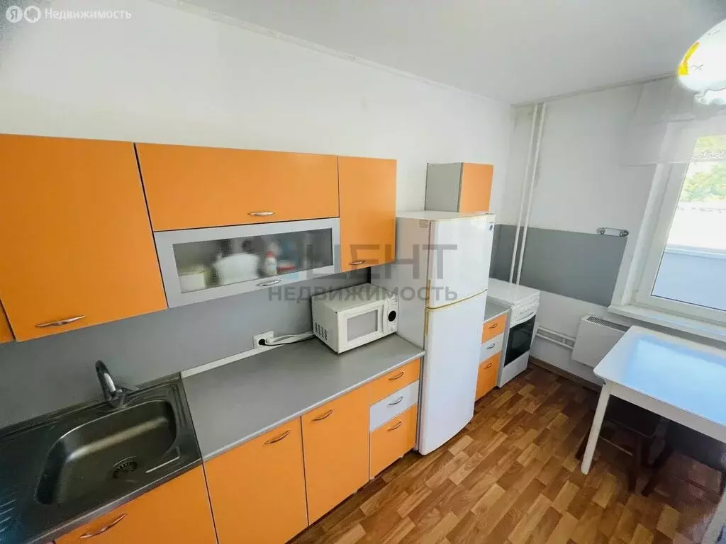 2-комнатная квартира: Лазаревское, улица Малышева, 7 (58 м) - Фото 1