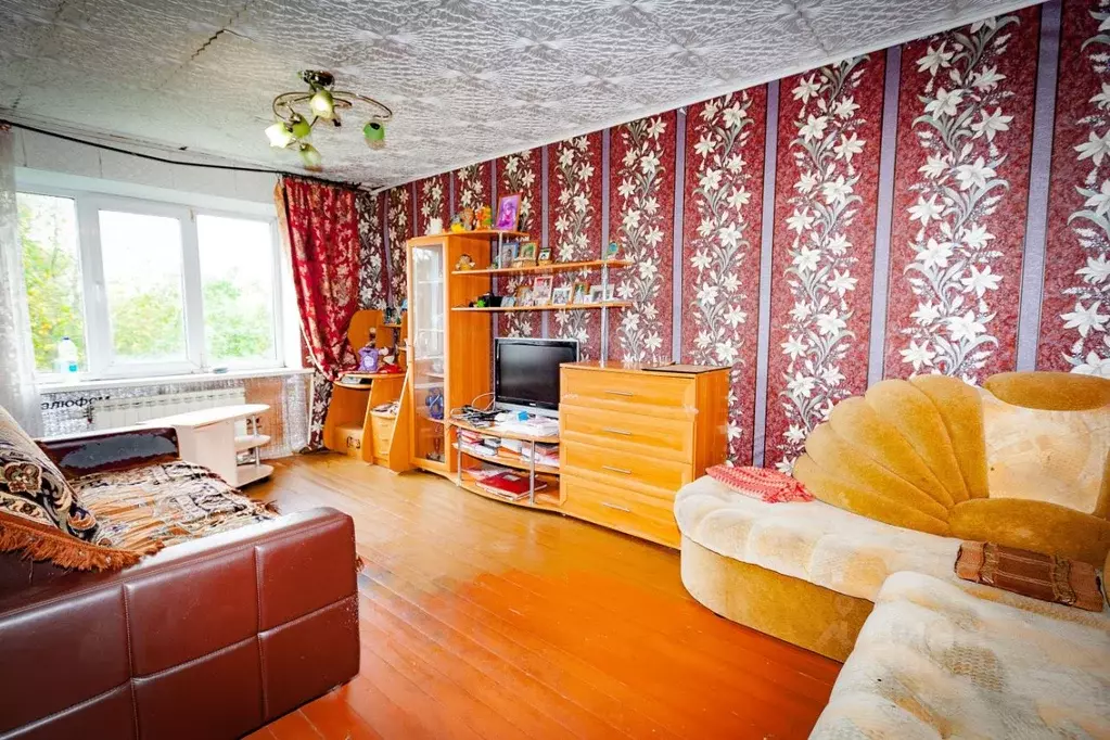 2-к кв. Новгородская область, Малая Вишера Кузьминская ул., 59 (53.0 ... - Фото 1