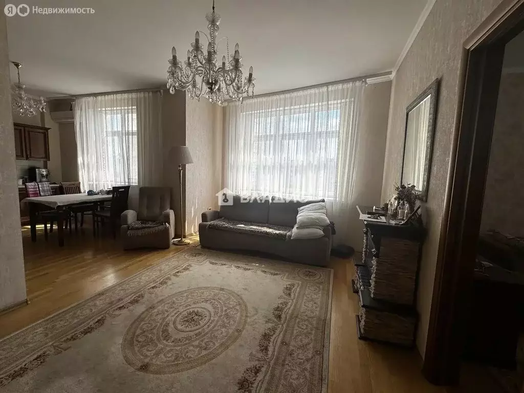 2-комнатная квартира: Белгород, Свято-Троицкий бульвар, 15 (84.1 м) - Фото 1
