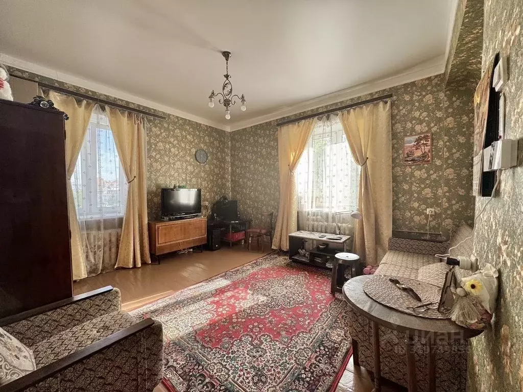 3-к кв. Свердловская область, Екатеринбург ул. Энгельса, 27 (65.9 м) - Фото 0