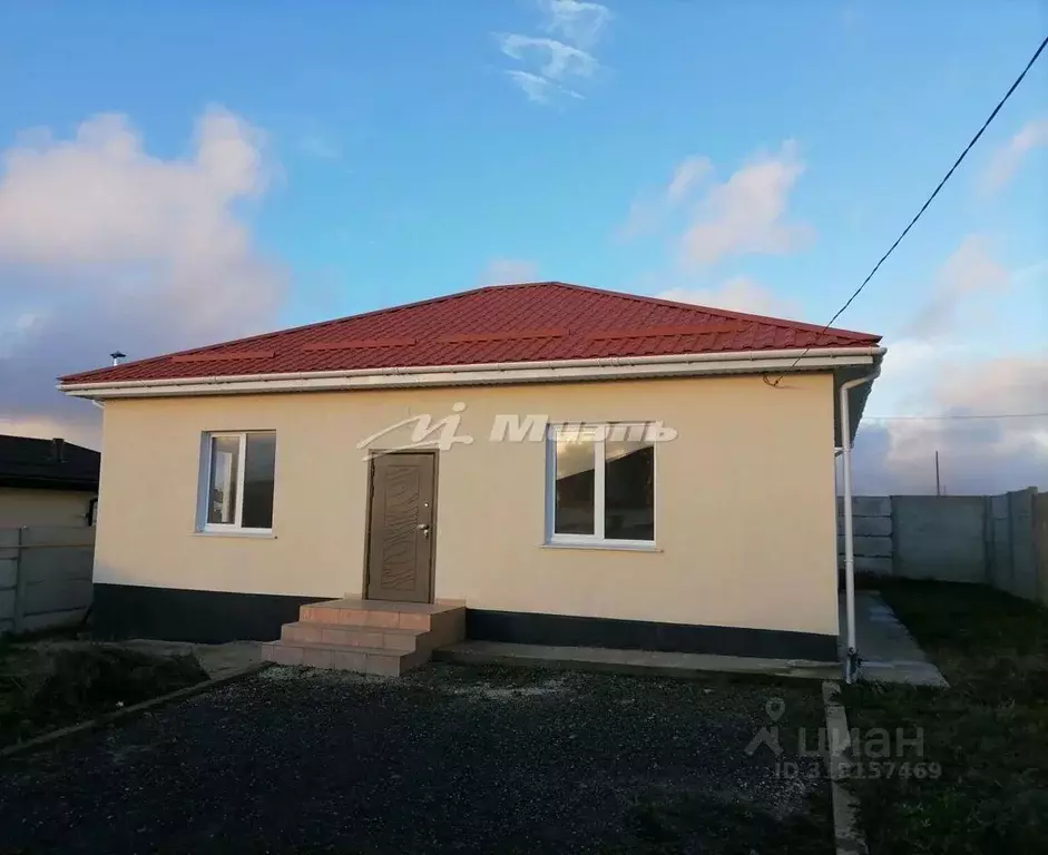 Дом в Крым, Симферопольский район, с. Трудовое пер. Вишневый (120 м) - Фото 0
