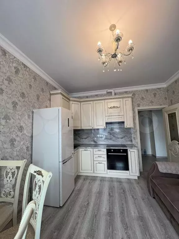 1-к. квартира, 38 м, 6/13 эт. - Фото 1