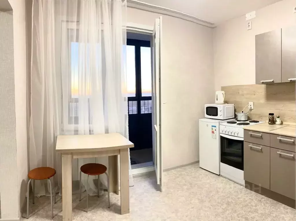 1-к кв. Татарстан, Казань ул. Оренбургский Тракт, 138Д (36.0 м) - Фото 2